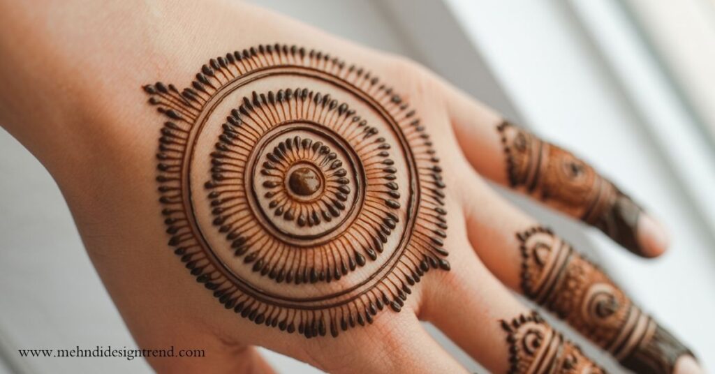 Mehndi Design Simple Back Hand Round Shape