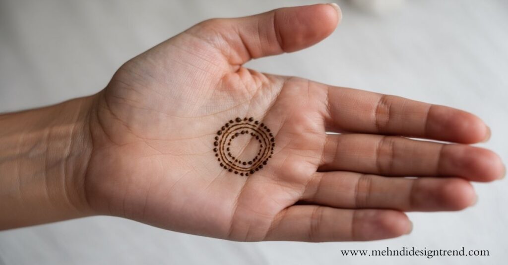Small Circle Mehndi Design