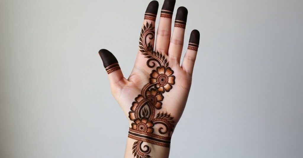 Beautiful Front Hand Simple Mehndi Design That Anyone Can Try 22 Why Arabic Designs Suit Beginners